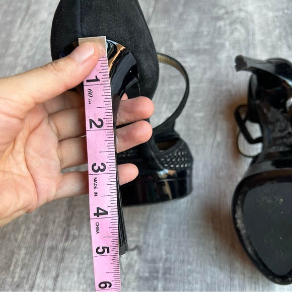 Bruno Magli Suede Leather Heels Sandals Ankle Strap Size 39 Black Butterfly - Picture 12 of 14